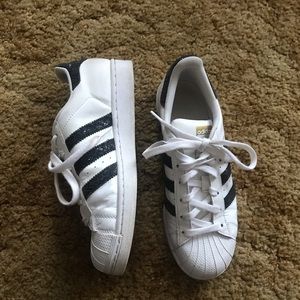 Adidas Superstar Sneakers